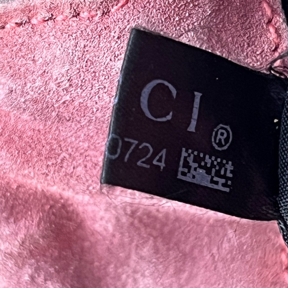 ❤️Sold❤️Rare Authentic Gucci Mini Indy - Picture 16 of 16